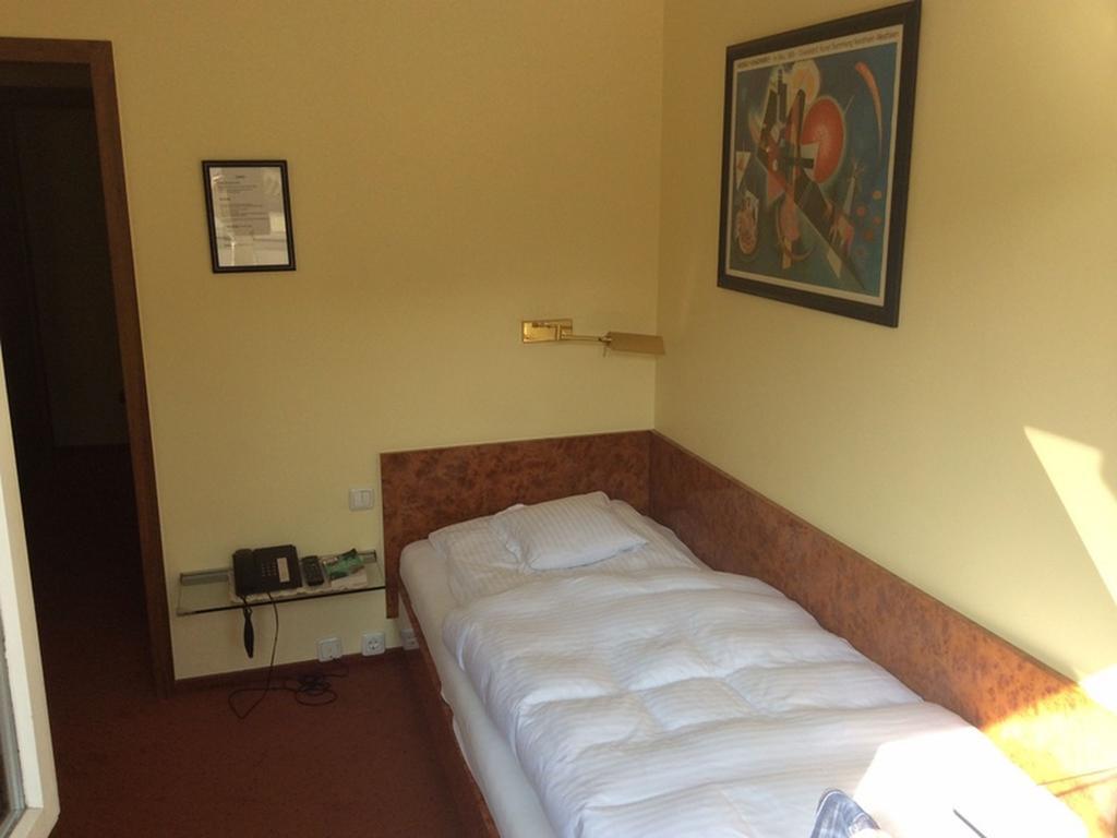 Hotel Die Post オッフェンバッハ 部屋 写真